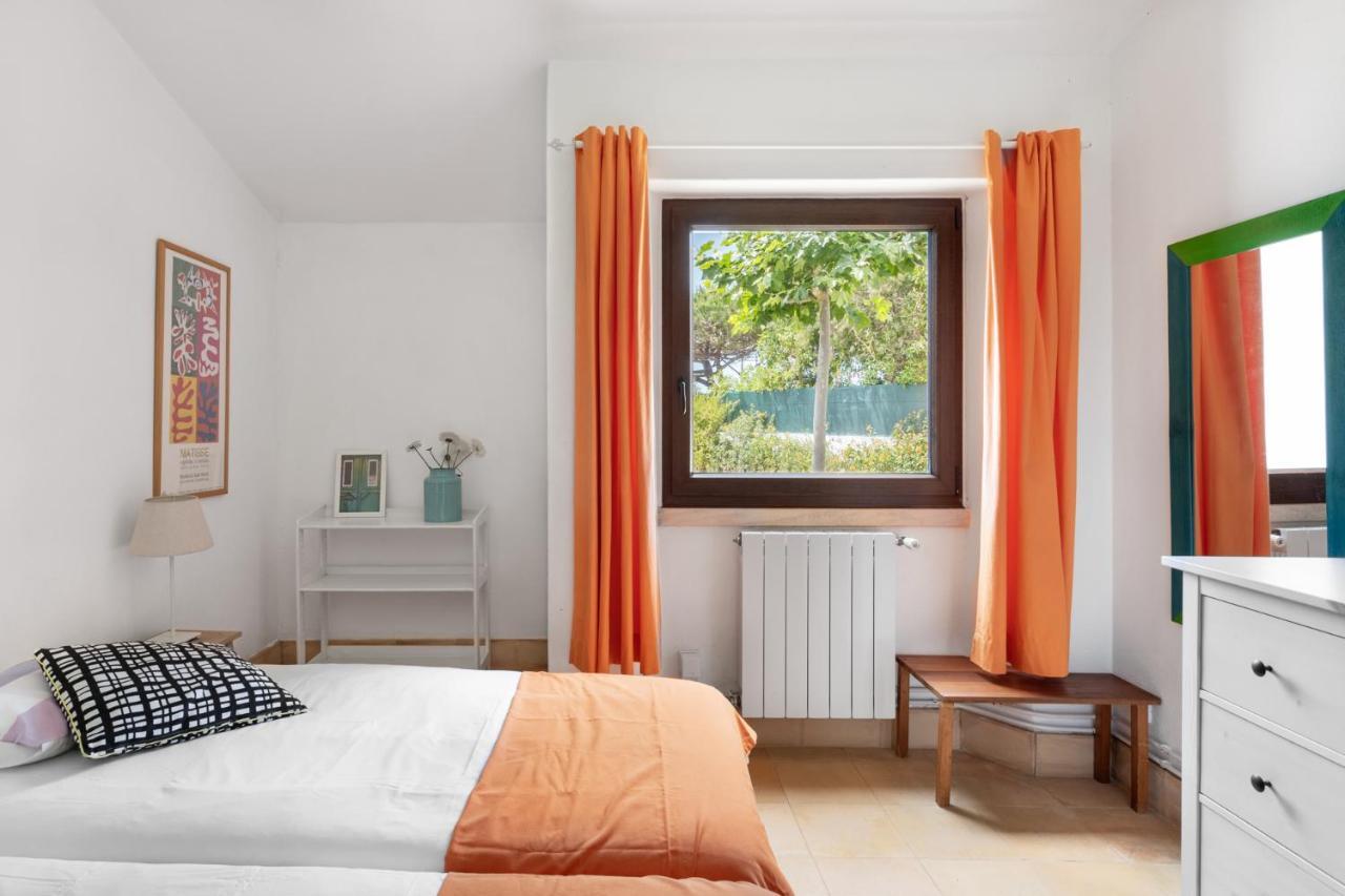 Joivy 3-Br Cottage With Terrace And Garden In Colares Sintra Exteriör bild