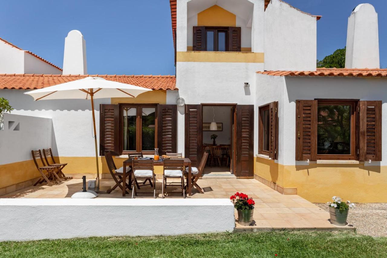 Joivy 3-Br Cottage With Terrace And Garden In Colares Sintra Exteriör bild